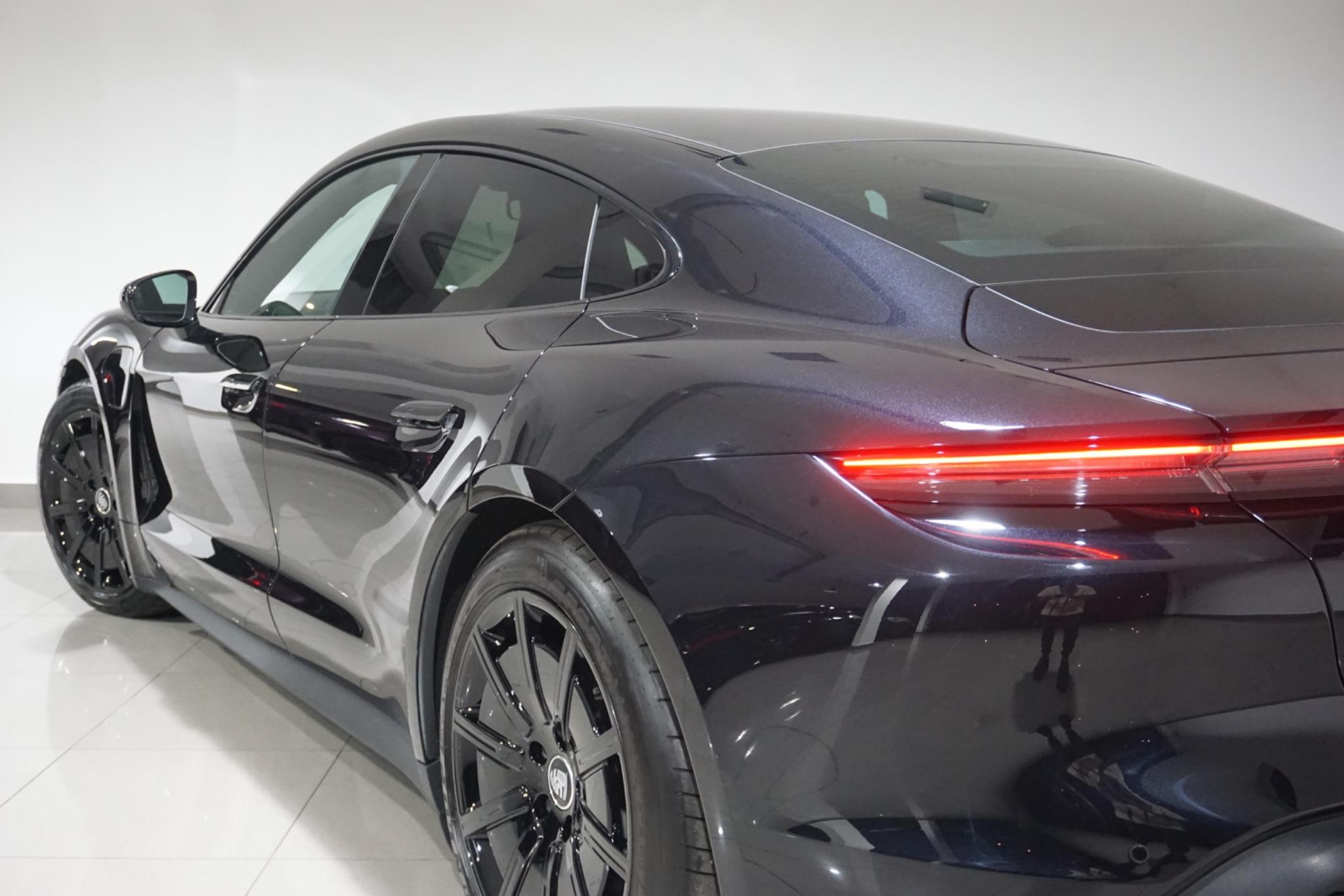 Porsche Taycan Performance Plus 93.4kWh 4S Auto 4WD 4dr (11kW Charger)